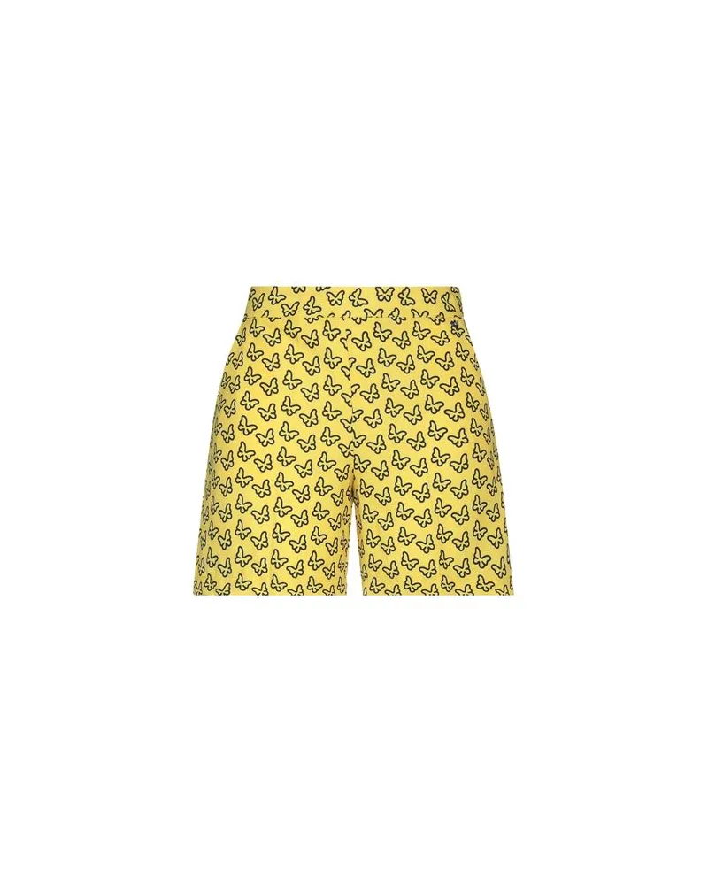 Blumarine HOSEN & RÖCKE - Shorts & Bermudashortsauf YOOX.COM Gelb