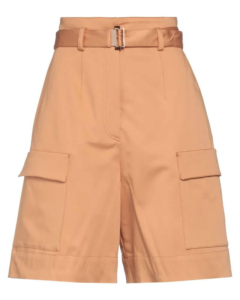 AGNONA Shorts & Bermudashorts Kamel