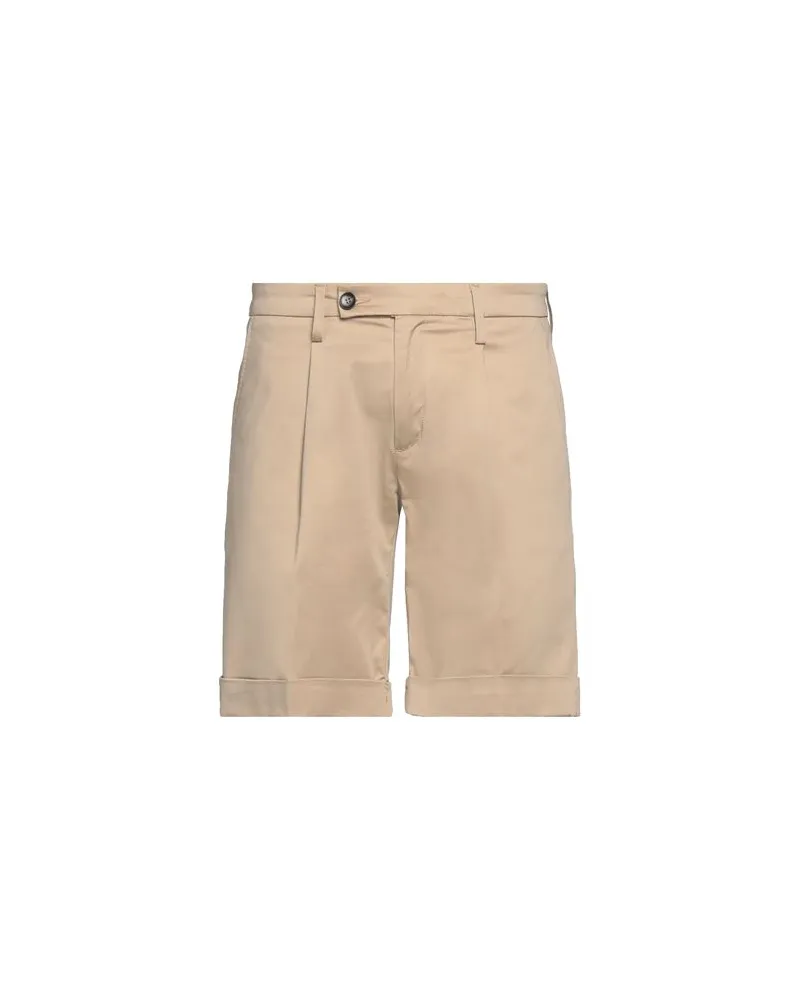 MICHAEL COAL HOSEN & RÖCKE - Shorts & Bermudashortsauf YOOX.COM Beige