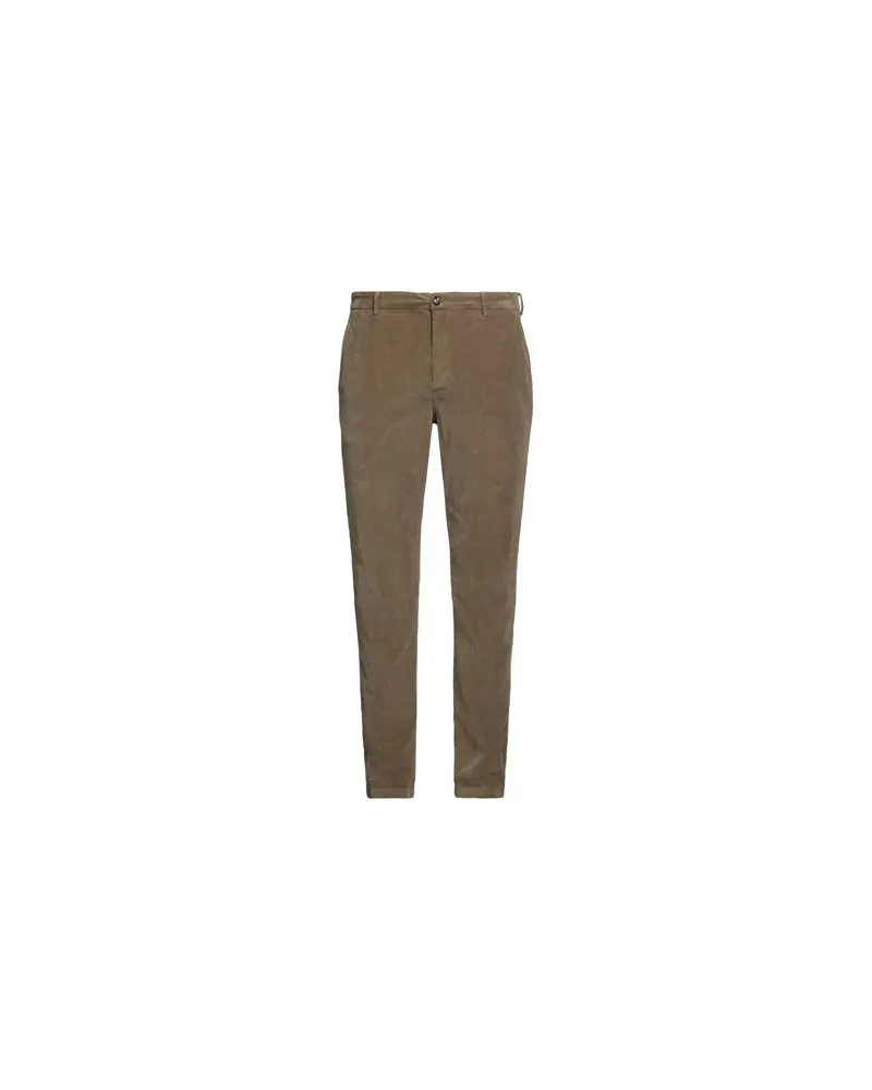 CRUNA HOSEN & RÖCKE - Hosenauf YOOX.COM Militärgrün