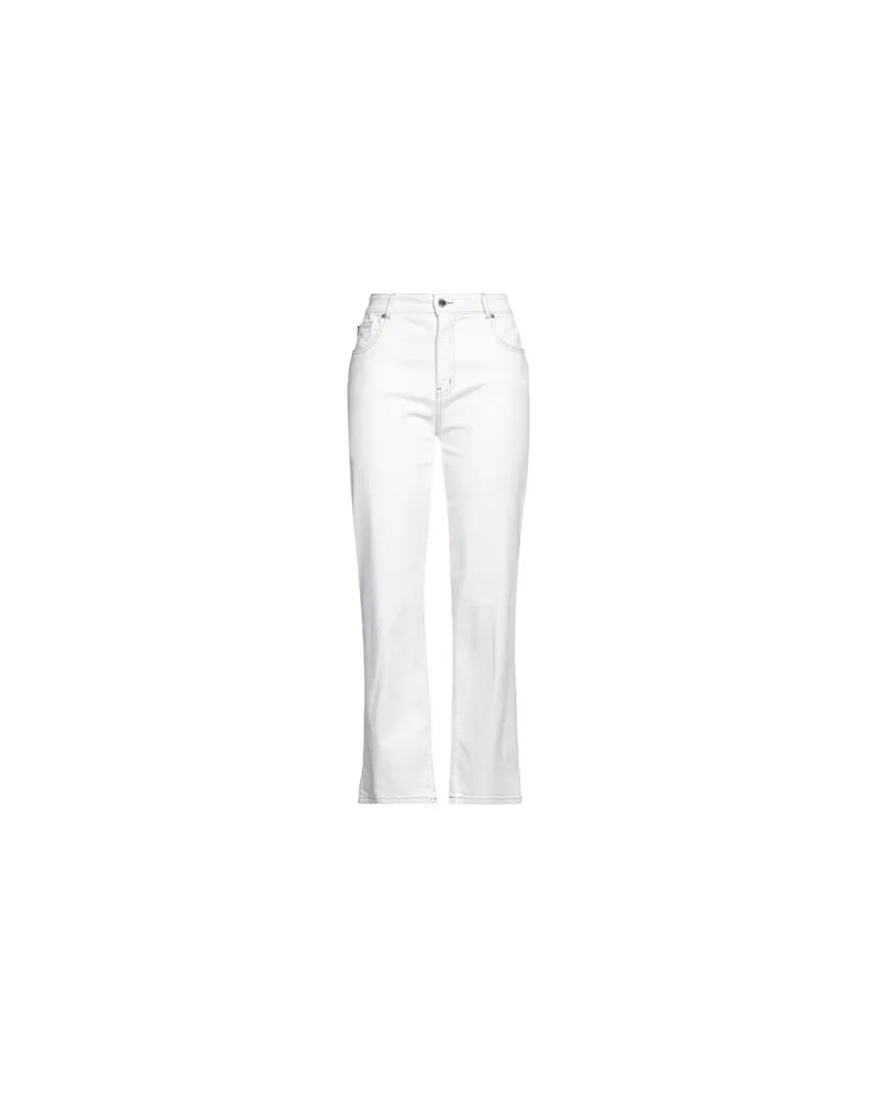 Moschino HOSEN & RÖCKE - Jeanshosenauf YOOX.COM Weiß