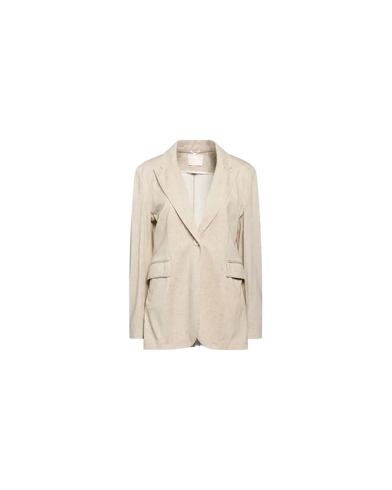 CIRCOLO 1901 ANZÜGE und CO-ORDS - Blazersauf YOOX.COM Beige