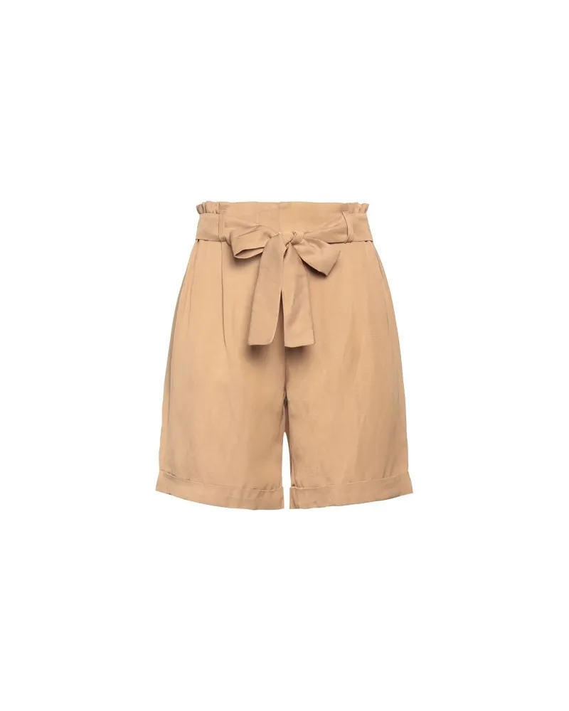 Atos Lombardini HOSEN & RÖCKE - Shorts & Bermudashortsauf YOOX.COM Kamel