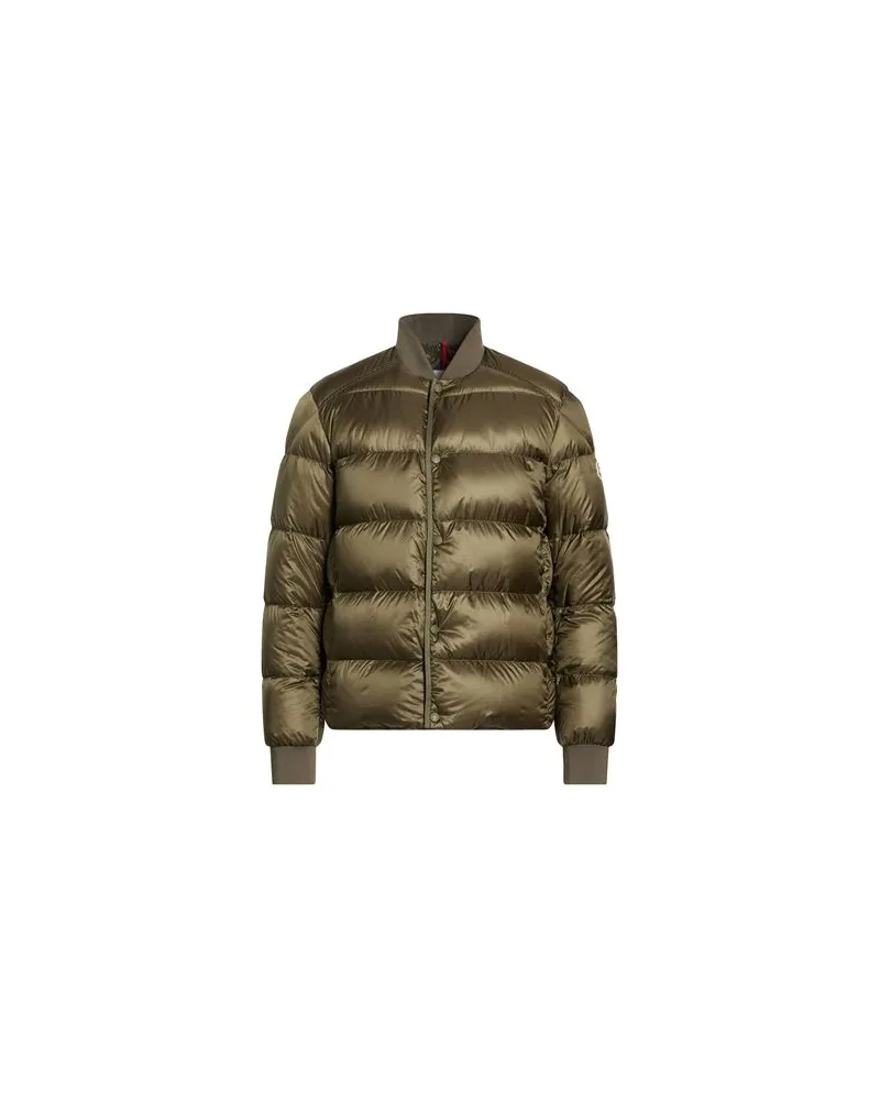 Moncler JACKEN & MÄNTEL - Pufferjacken & Daunenjackenauf YOOX.COM Militärgrün