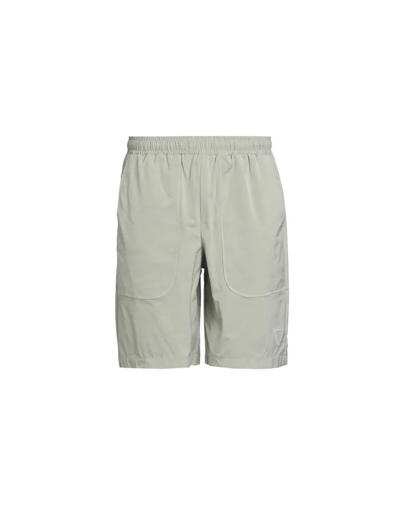 Guess HOSEN & RÖCKE - Shorts & Bermudashortsauf YOOX.COM Salbeigrün