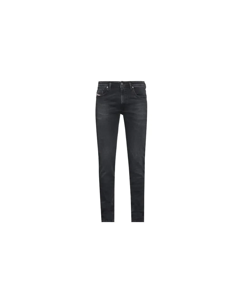 Diesel HOSEN & RÖCKE - Jeanshosenauf YOOX.COM Schwarz