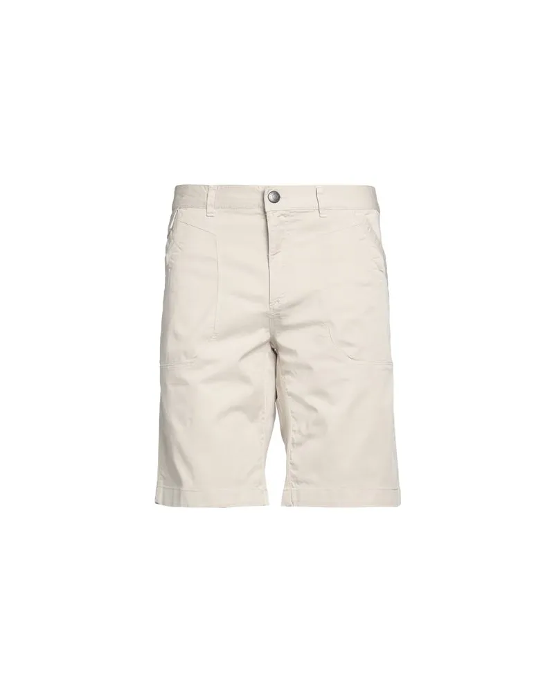 RefrigiWear HOSEN & RÖCKE - Shorts & Bermudashortsauf YOOX.COM Hellgrau