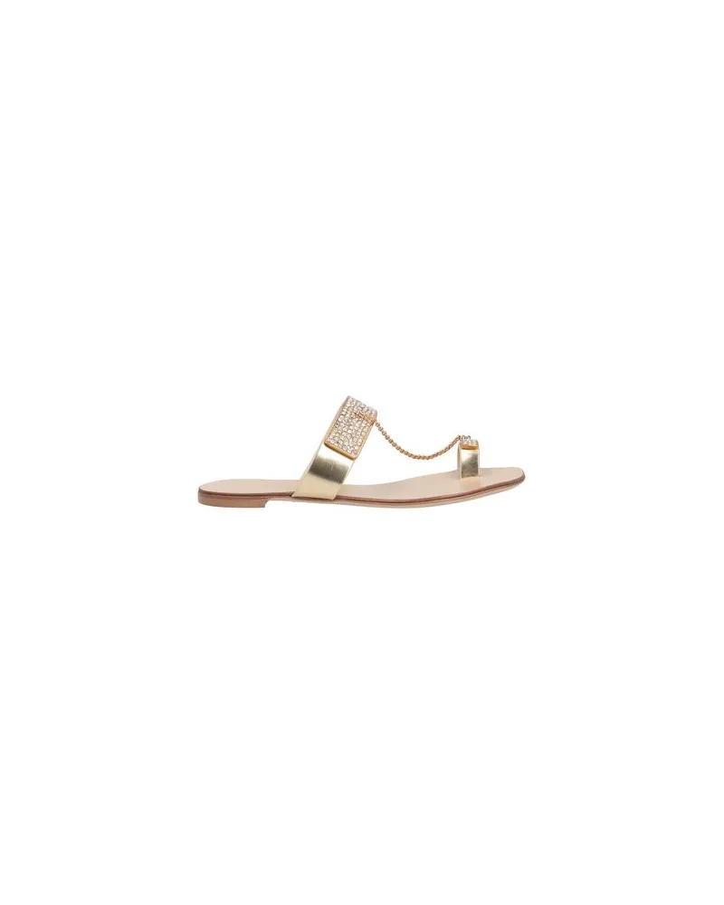 Casadei SCHUHE - Zehentrennerauf YOOX.COM Gold