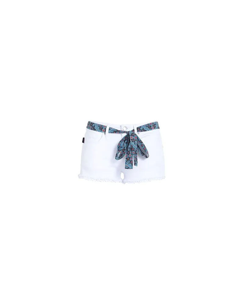 Superdry. HOSEN & RÖCKE - Jeansshortsauf YOOX.COM Weiß
