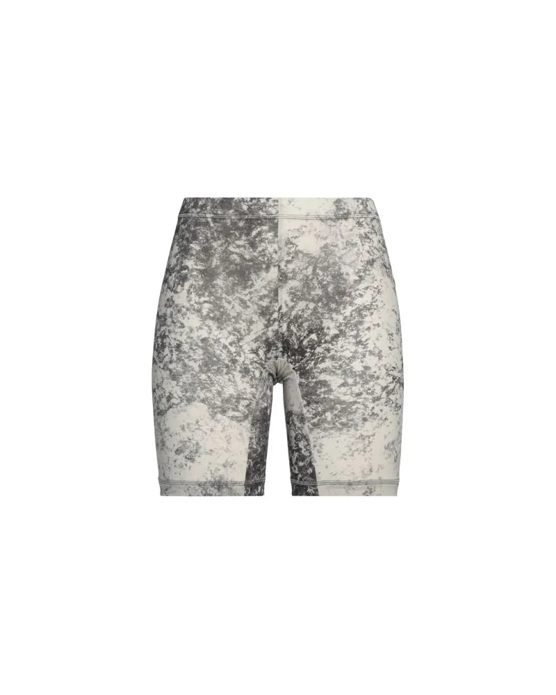 Charlotte Knowles HOSEN & RÖCKE - Shorts & Bermudashortsauf YOOX.COM Hellgrau