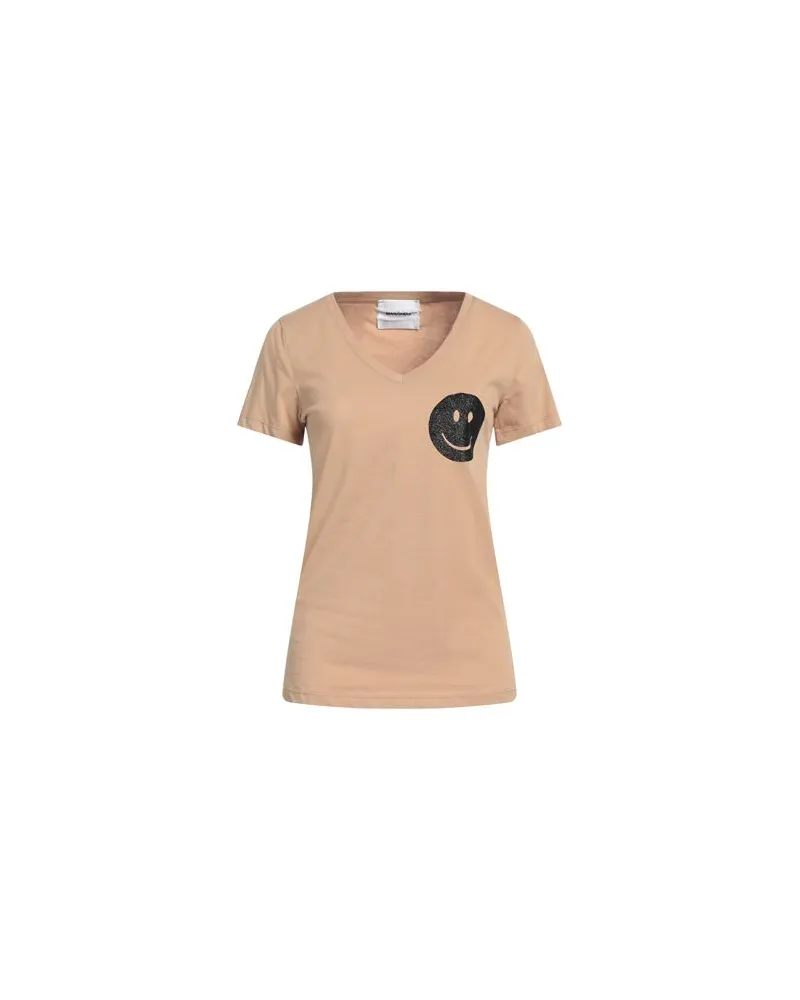 Brand Unique TOPS - T-shirtsauf YOOX.COM Beige