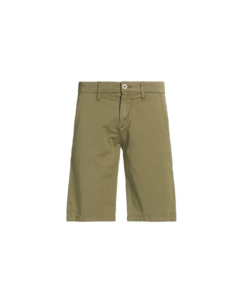 Guess HOSEN & RÖCKE - Shorts & Bermudashortsauf YOOX.COM Militärgrün