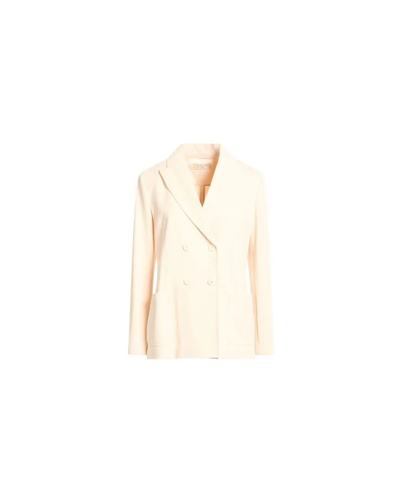 CIRCOLO 1901 ANZÜGE und CO-ORDS - Blazersauf YOOX.COM Cremeweiß