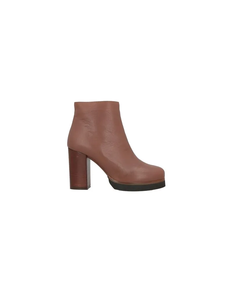 NOA A. SCHUHE - Stiefelettenauf YOOX.COM Braun