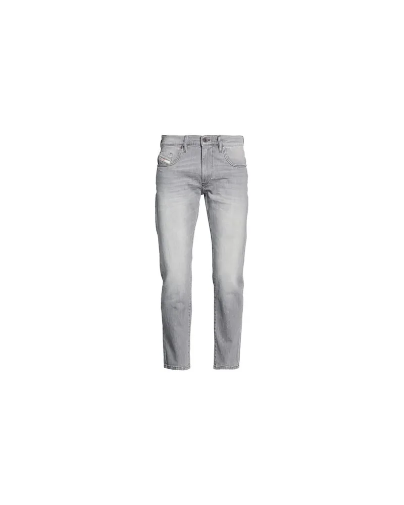 Diesel HOSEN & RÖCKE - Jeanshosenauf YOOX.COM Grau