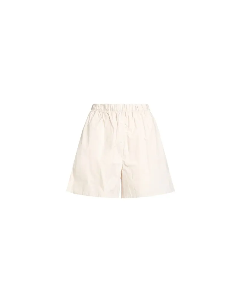 HINNOMINATE HOSEN & RÖCKE - Shorts & Bermudashortsauf YOOX.COM Beige