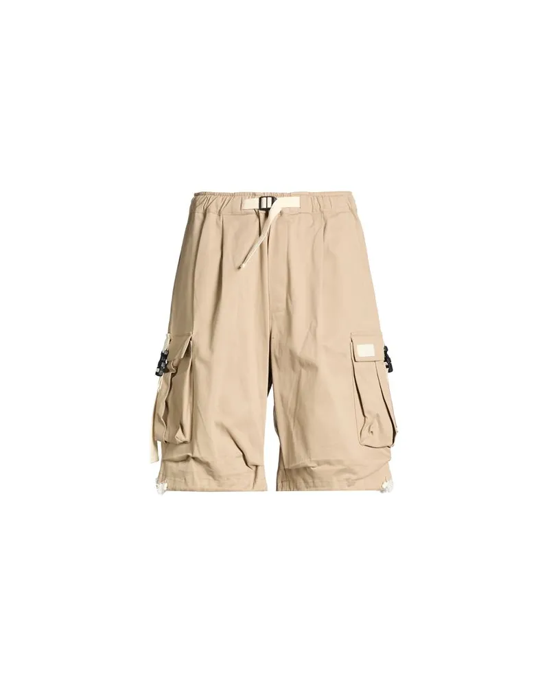 LC23 HOSEN & RÖCKE - Shorts & Bermudashortsauf YOOX.COM Kamel