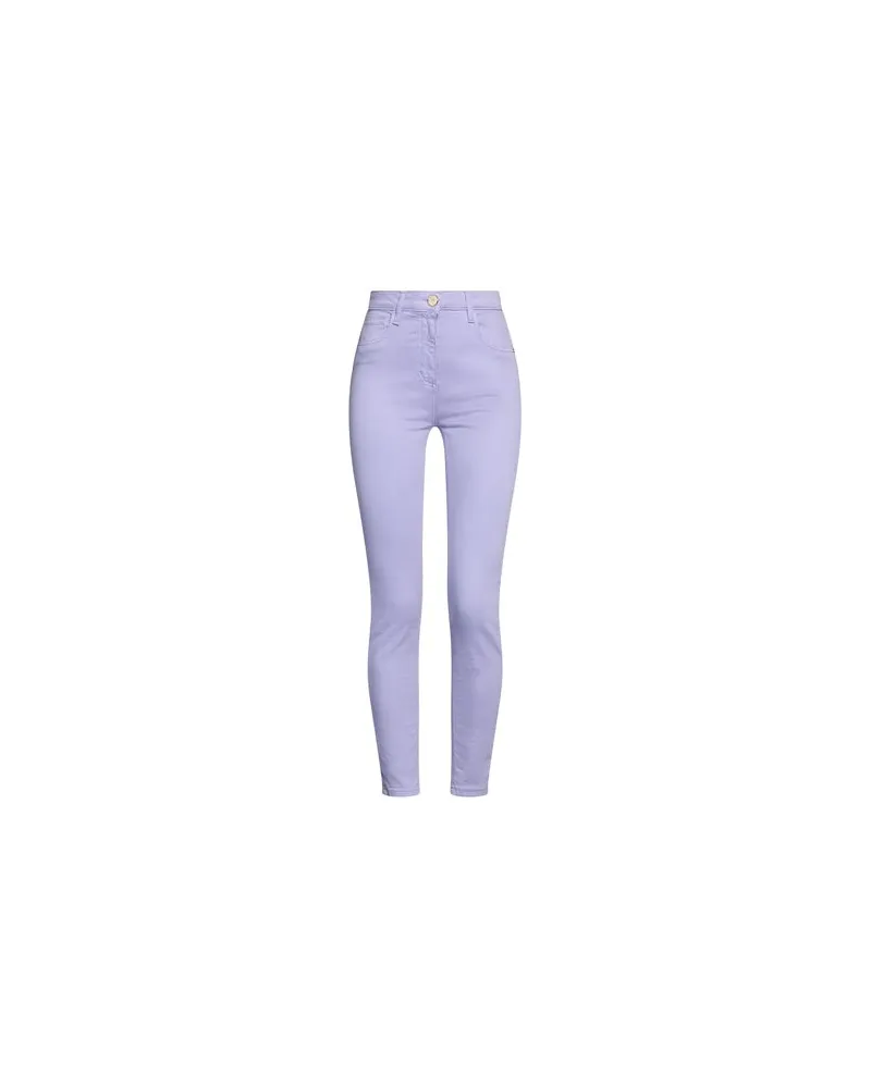 Elisabetta Franchi HOSEN & RÖCKE - Jeanshosenauf YOOX.COM Lila