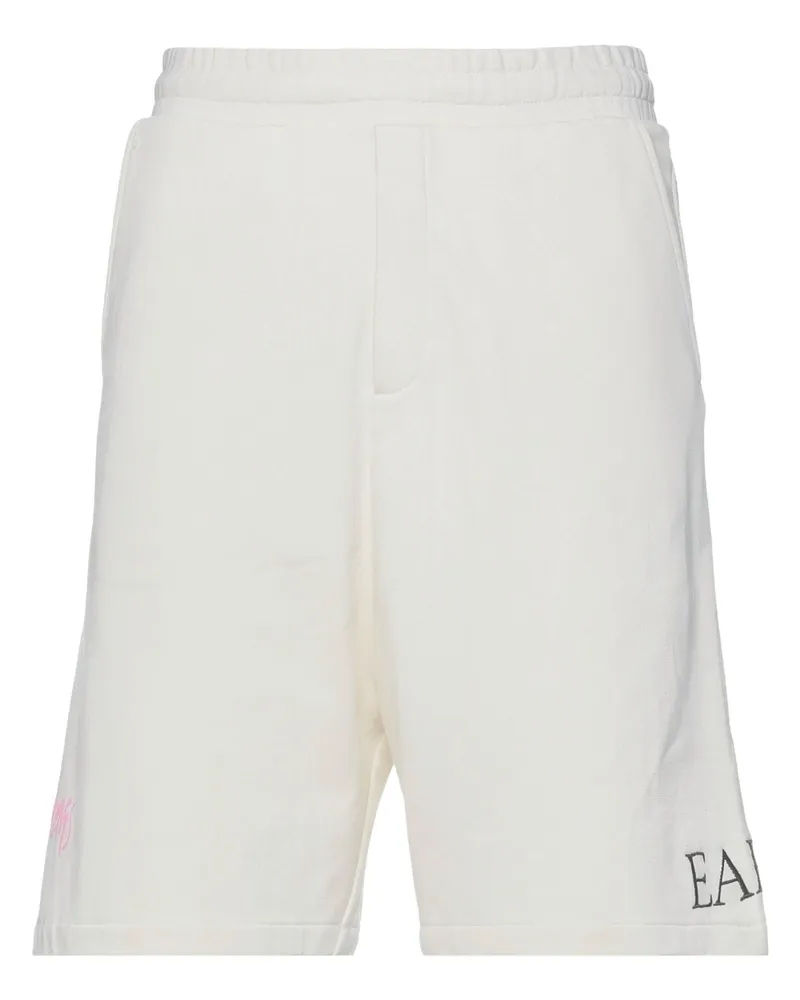 McQ Shorts & Bermudashorts Weiß