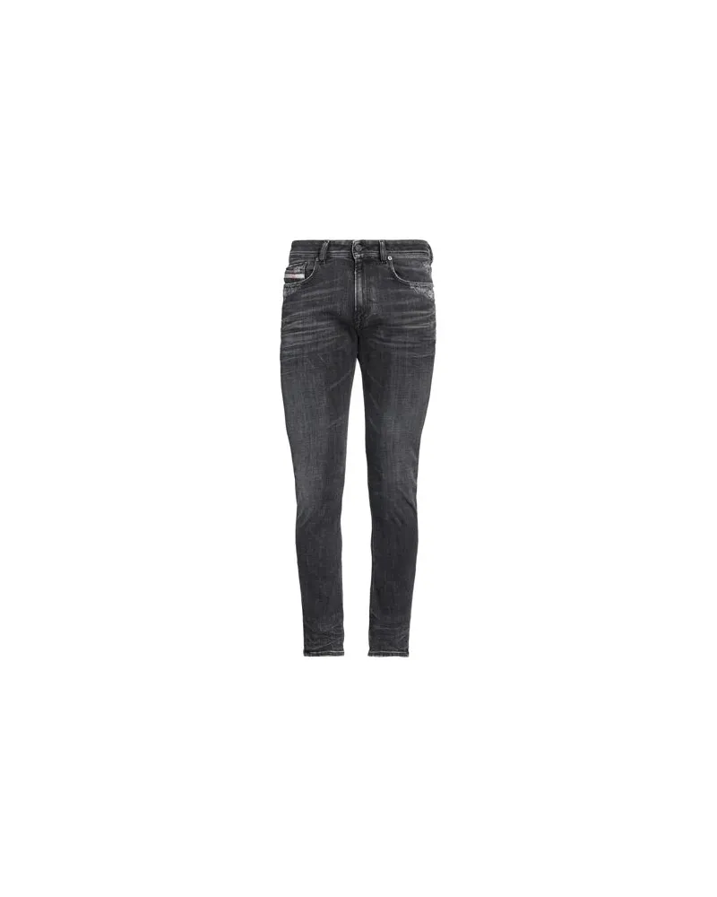 Diesel HOSEN & RÖCKE - Jeanshosenauf YOOX.COM Schwarz