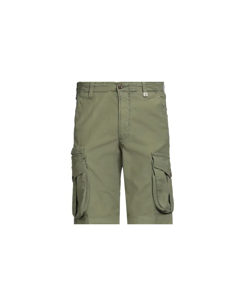 MYTHS HOSEN & RÖCKE - Shorts & Bermudashortsauf YOOX.COM Salbeigrün