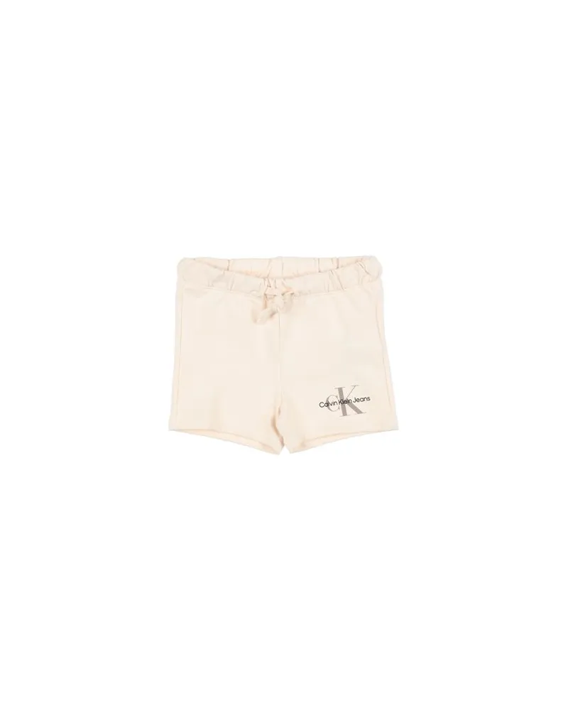 Calvin Klein HOSEN & RÖCKE - Shorts & Bermudashortsauf YOOX.COM Beige