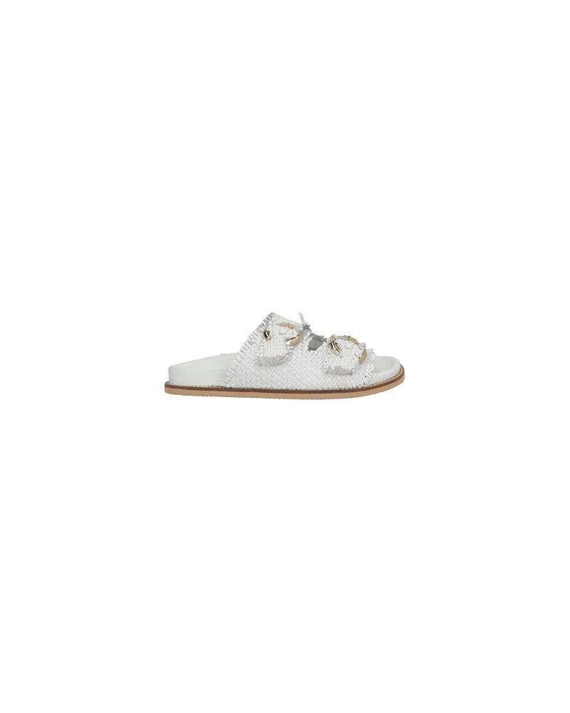 Emanuelle Vee SCHUHE - Sandalenauf YOOX.COM Weiß