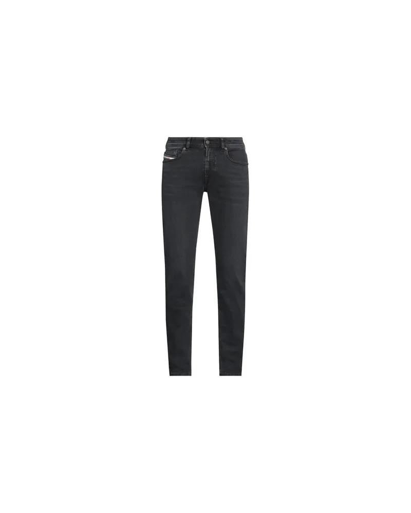 Diesel HOSEN & RÖCKE - Jeanshosenauf YOOX.COM Schwarz