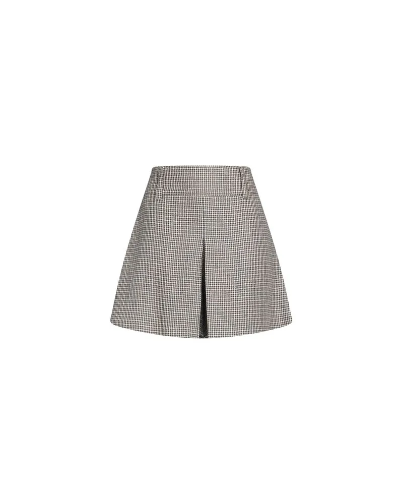 Brunello Cucinelli HOSEN & RÖCKE - Shorts & Bermudashortsauf YOOX.COM Schwarz