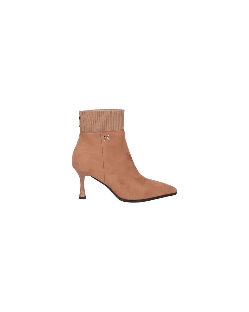 Laura Biagiotti SCHUHE - Stiefelettenauf YOOX.COM Hellrosa