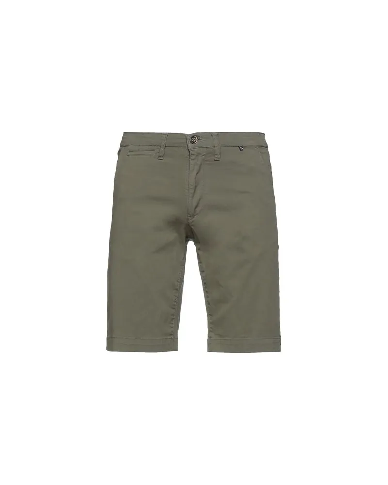AT.P.CO HOSEN & RÖCKE - Shorts & Bermudashortsauf YOOX.COM Militärgrün