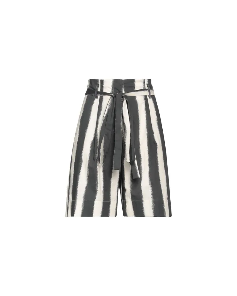 Liviana Conti HOSEN & RÖCKE - Shorts & Bermudashortsauf YOOX.COM Schwarz