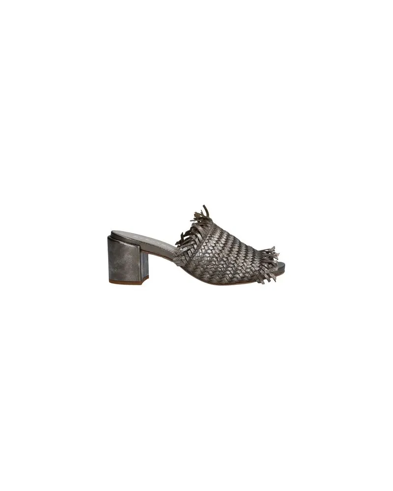 Strategia / JFK SCHUHE - Sandalenauf YOOX.COM Grau