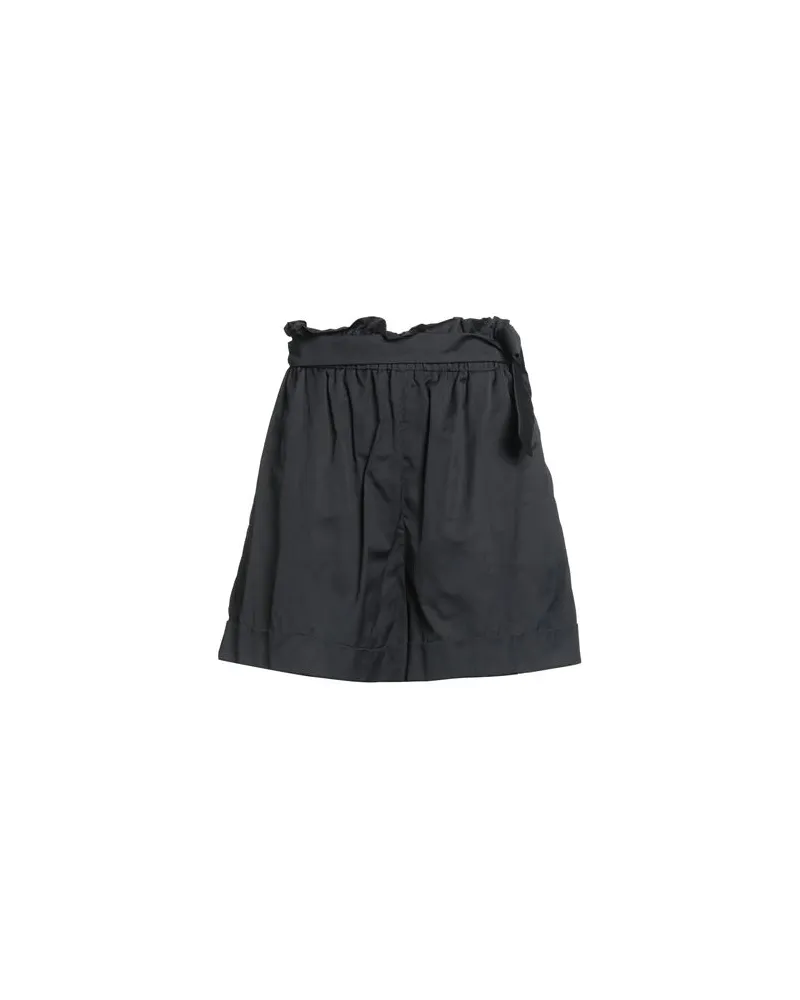 Federica Tosi HOSEN & RÖCKE - Shorts & Bermudashortsauf YOOX.COM Schwarz