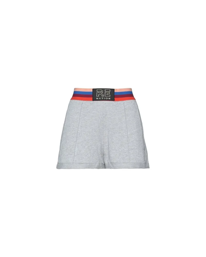 P.E. NATION HOSEN & RÖCKE - Shorts & Bermudashortsauf YOOX.COM Hellgrau
