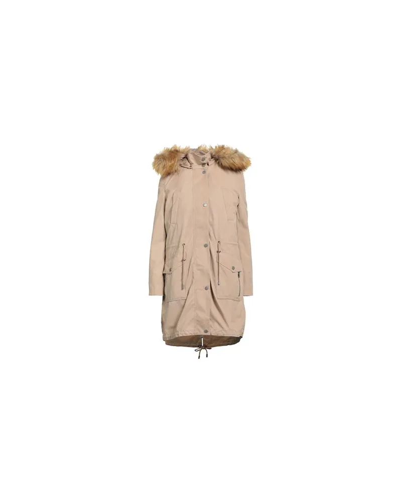 Guess JACKEN & MÄNTEL - Mäntelauf YOOX.COM Beige