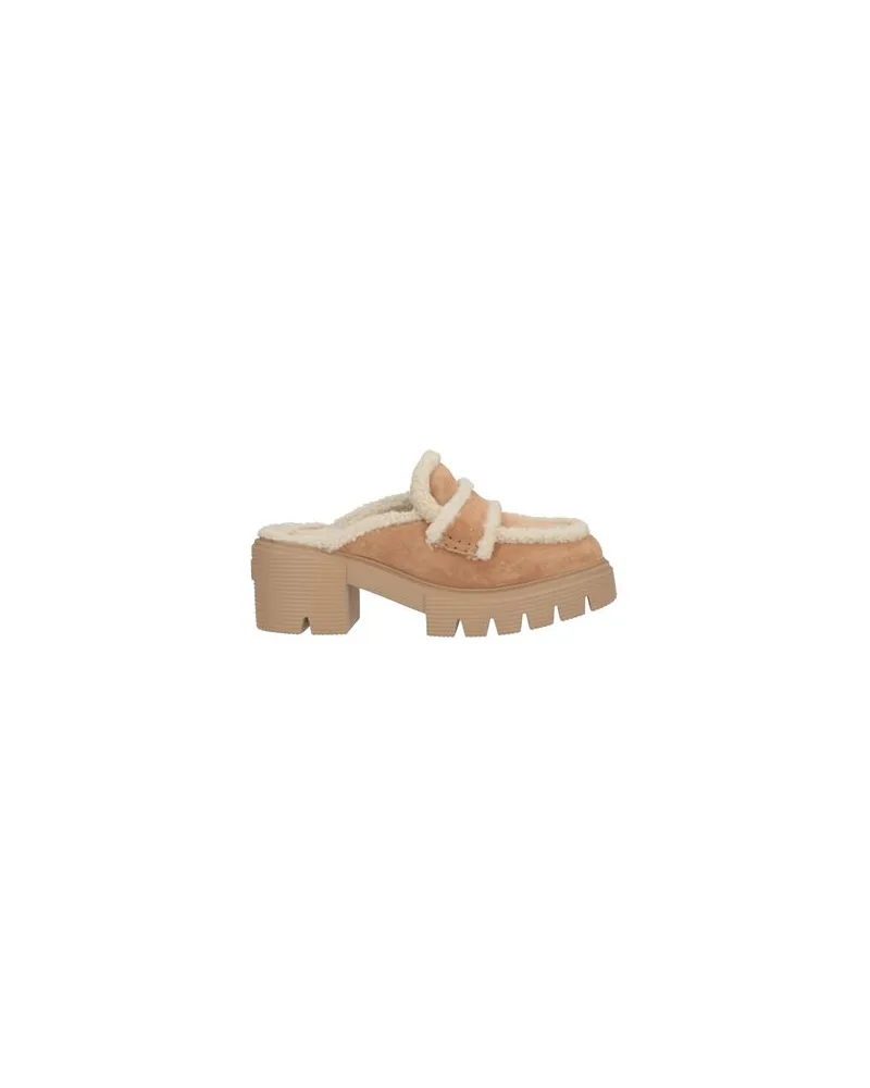 Stuart Weitzman SCHUHE - Mules & Clogsauf YOOX.COM Kamel