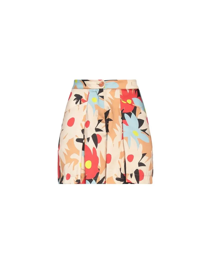 MARC ELLIS HOSEN & RÖCKE - Shorts & Bermudashortsauf YOOX.COM Beige