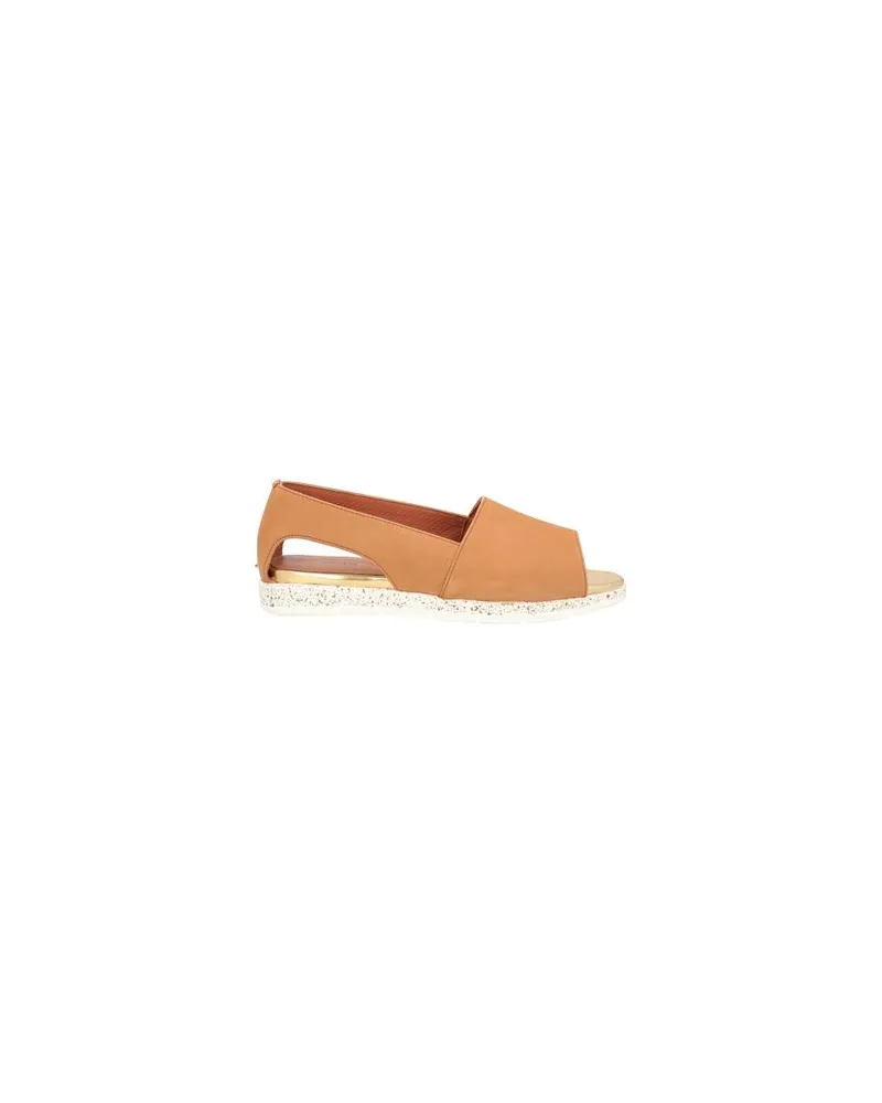FRAU SCHUHE - Sandalenauf YOOX.COM Kamel