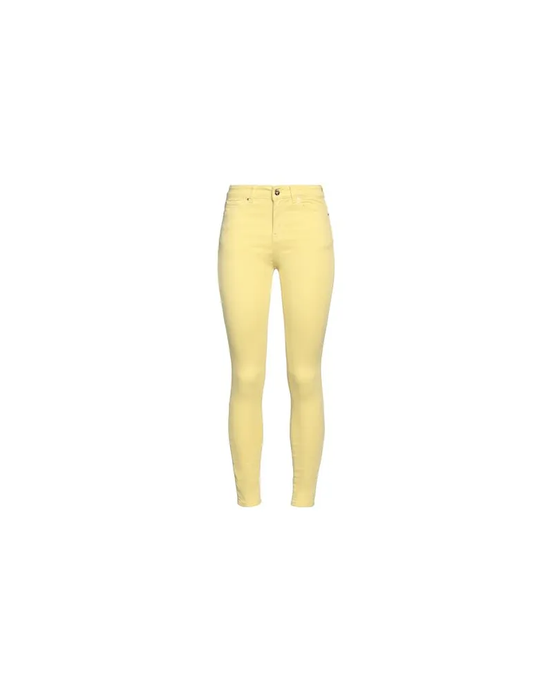 Fracomina HOSEN & RÖCKE - Jeanshosenauf YOOX.COM Pastellgelb