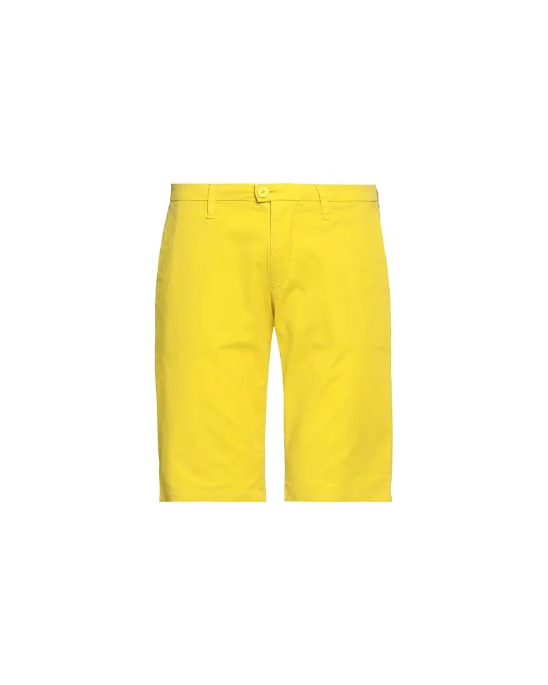 Drykorn HOSEN & RÖCKE - Shorts & Bermudashortsauf YOOX.COM Gelb