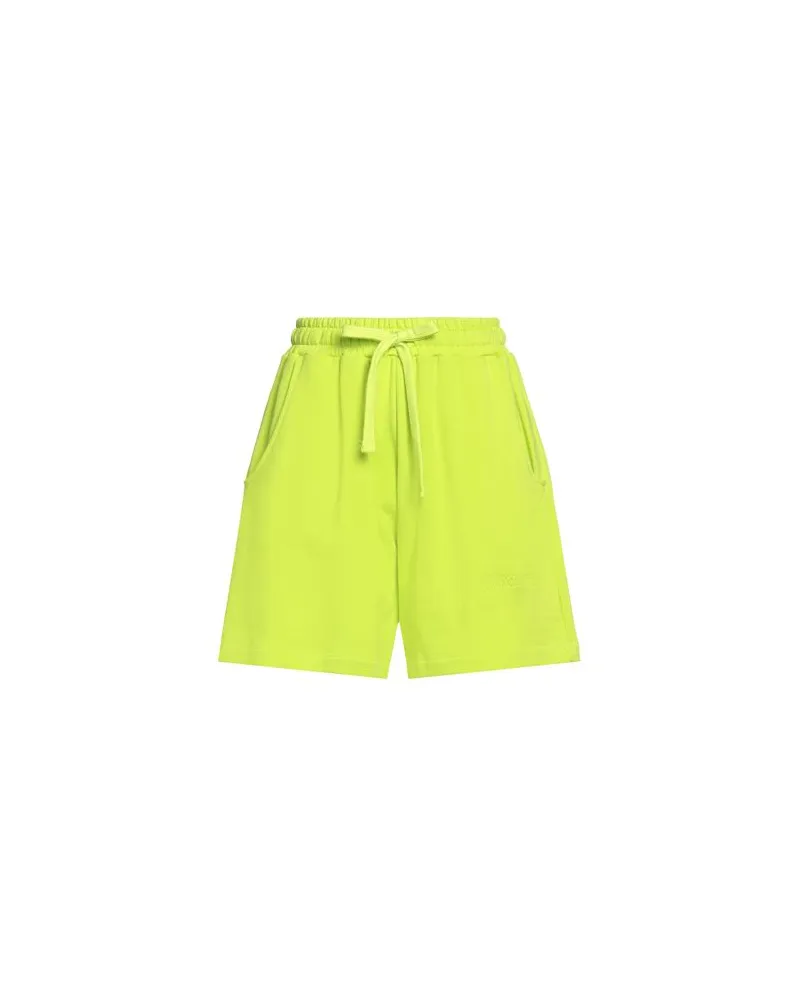 HINNOMINATE HOSEN & RÖCKE - Shorts & Bermudashortsauf YOOX.COM Säuregrün