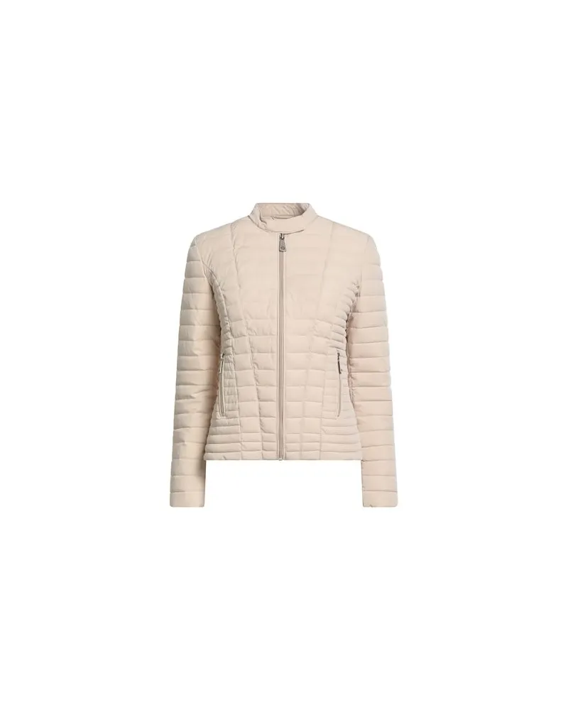 Guess JACKEN & MÄNTEL - Pufferjacken & Daunenjackenauf YOOX.COM Beige