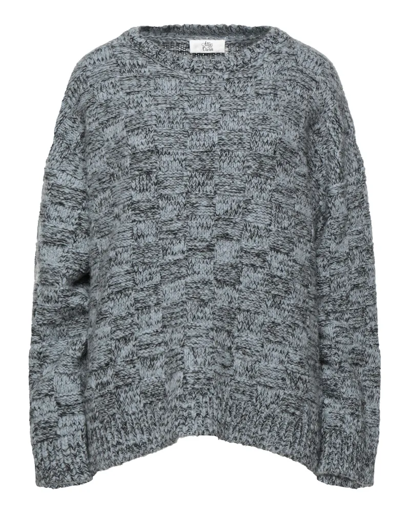 Attic and Barn Pullover Grau