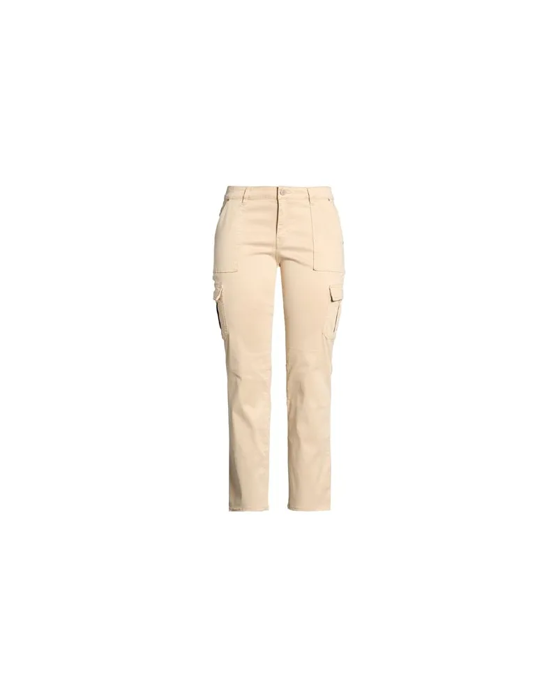 Guess HOSEN & RÖCKE - Jeanshosenauf YOOX.COM Beige