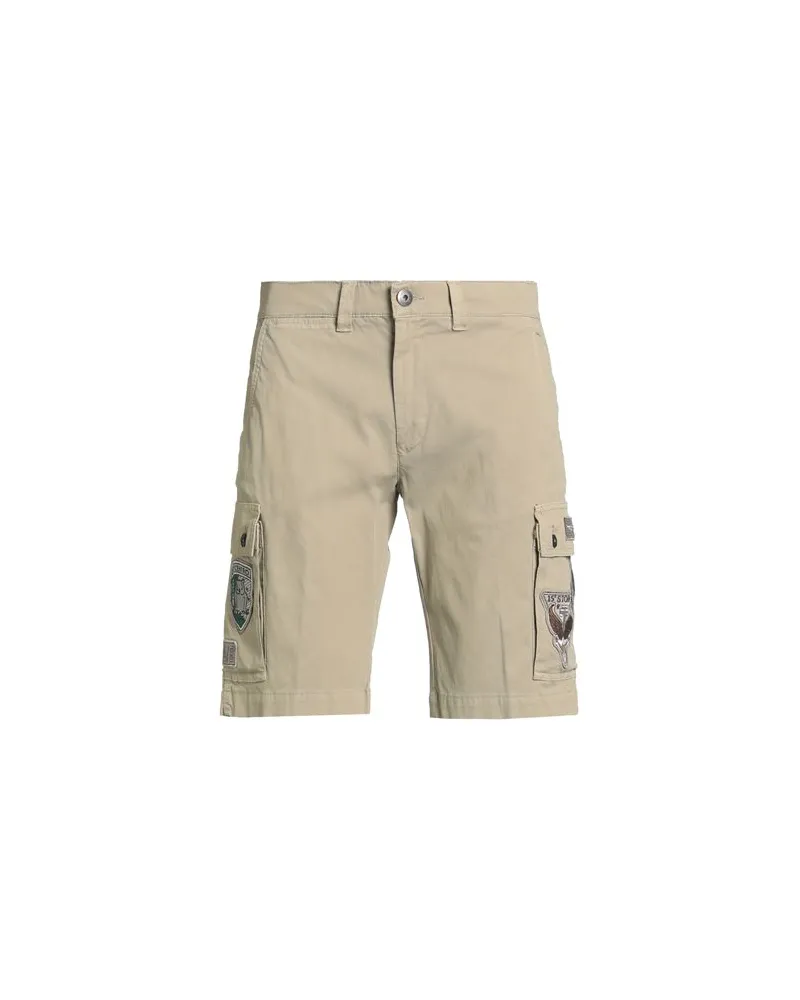 Aeronautica Militare HOSEN & RÖCKE - Shorts & Bermudashortsauf YOOX.COM Salbeigrün