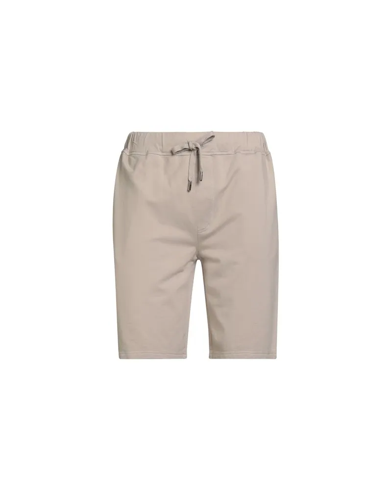 Fedeli HOSEN & RÖCKE - Shorts & Bermudashortsauf YOOX.COM Beige