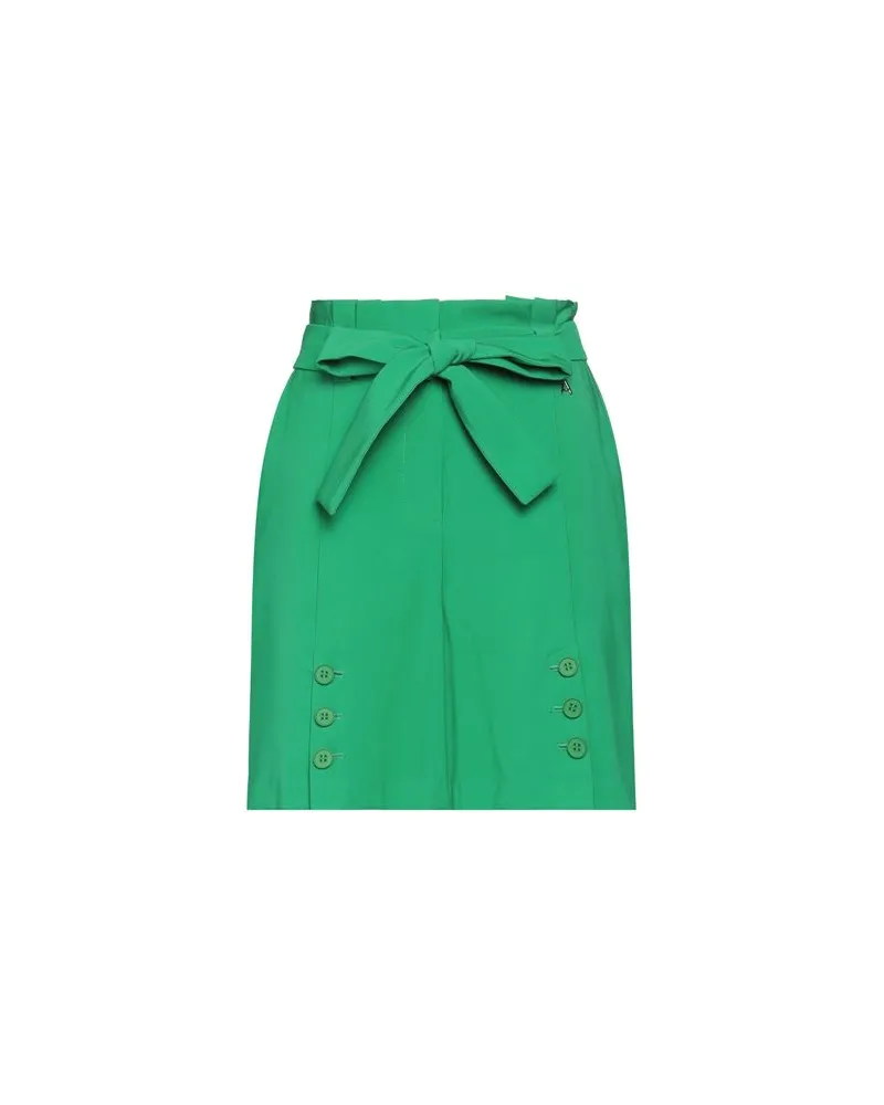 Actitude by Twinset HOSEN & RÖCKE - Shorts & Bermudashortsauf YOOX.COM Grün
