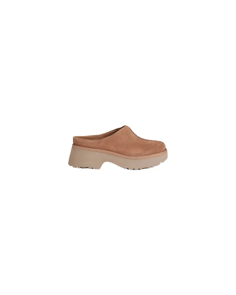 UGG NEW HEIGHTS CLOG  - SCHUHE - Mules & Clogsauf YOOX.COM Hellbraun