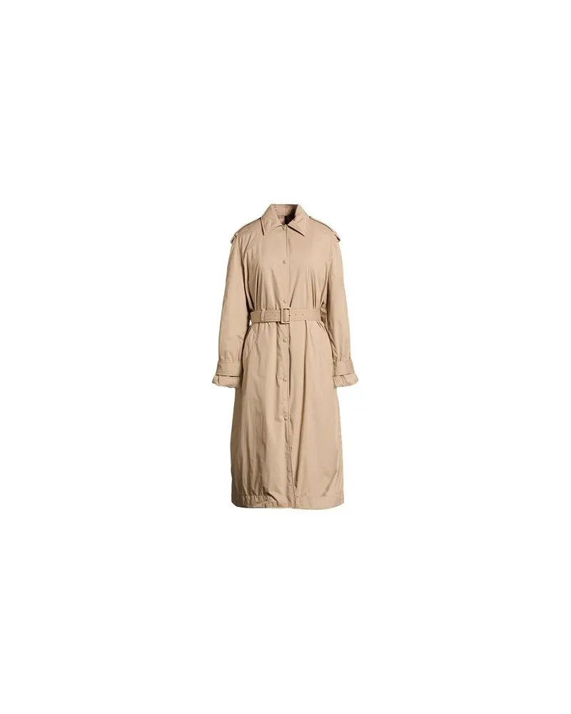 Moncler JACKEN & MÄNTEL - Pufferjacken & Daunenjackenauf YOOX.COM Beige